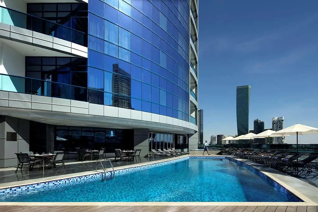 Radisson Blu Hotel. Dubai Waterfront Hotel