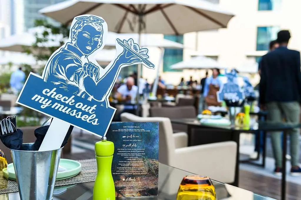 Hotel Radisson Blu Hotel. Dubai Waterfront