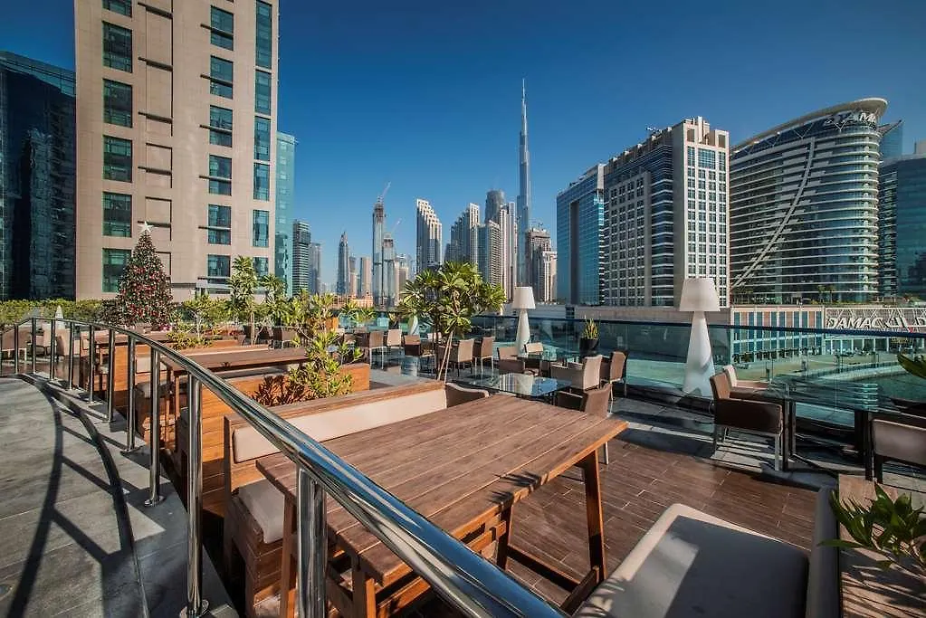 Radisson Blu Hotel. Dubai Waterfront