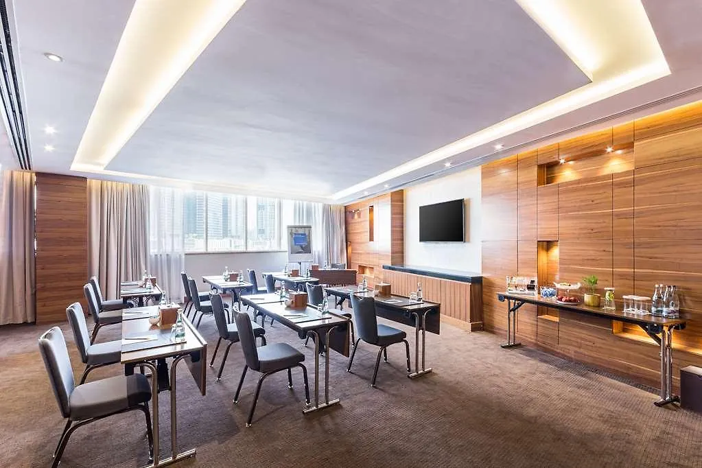 Radisson Blu Hotel. Dubai Waterfront 0*,