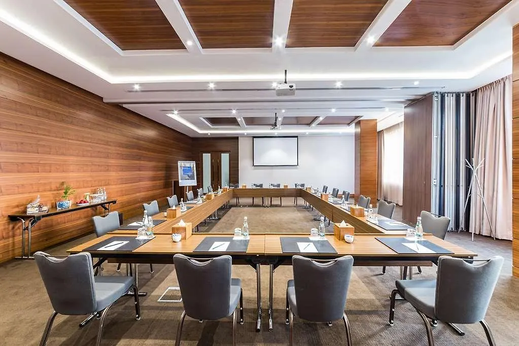 Radisson Blu Hotel. Dubai Waterfront 0*,  United Arab Emirates